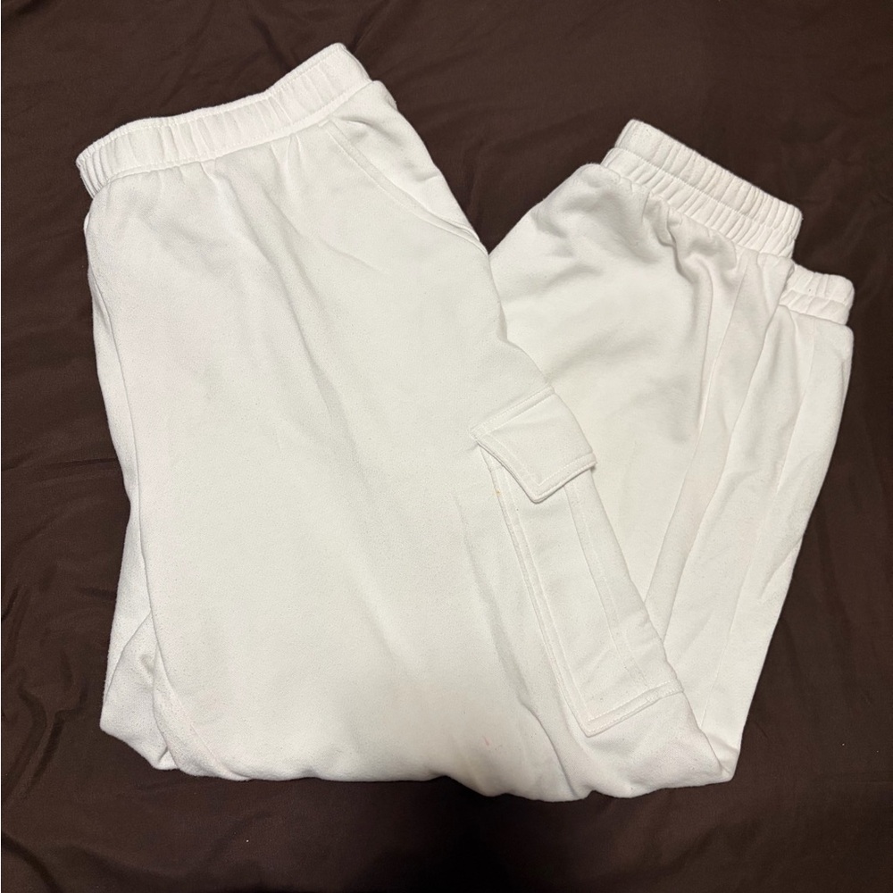 Women’s White Cargo Sweatpants - Relaxed Comfort